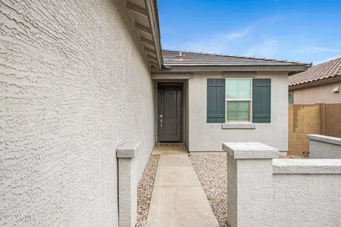 Entry Way - 2532 W Hidalgo Ave, Phoenix, AZ 85041 photo 1 of 5