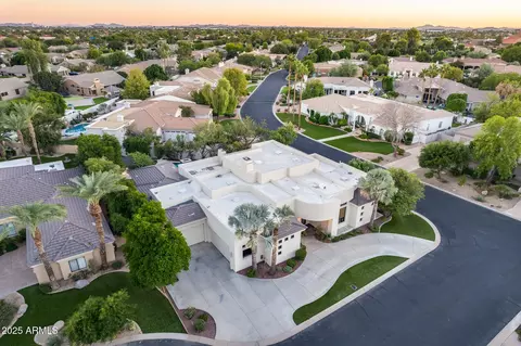 View/Area - 1101 E Warner Rd #117, Tempe, AZ 85284 photo 3 of 5