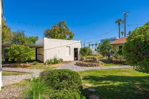 Exterior - 15 W Medlock Dr, Phoenix, AZ 85013 photo 14 of 28