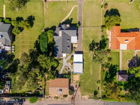 View/Area - 15 W Medlock Dr, Phoenix, AZ 85013 photo 9 of 9