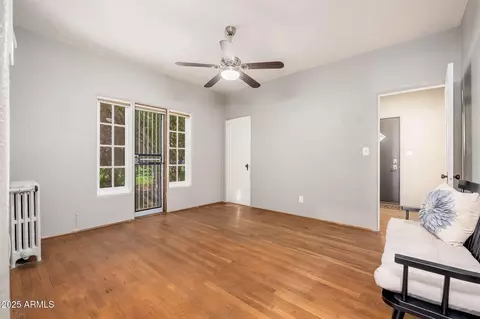 Living - 15 W Medlock Dr, Phoenix, AZ 85013 photo 6 of 11