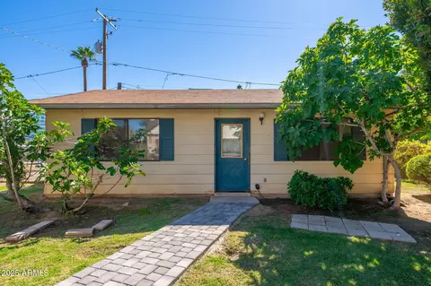 Exterior - 15 W Medlock Dr, Phoenix, AZ 85013 photo 12 of 28