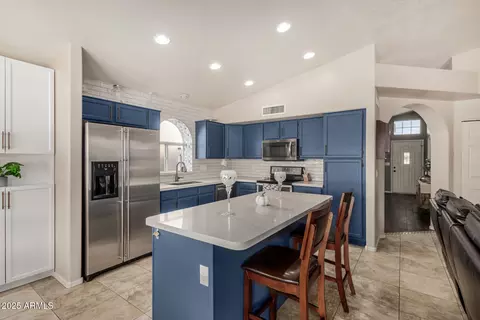 Kitchen - 14838 S 46th Pl, Phoenix, AZ 85044 photo 1 of 4