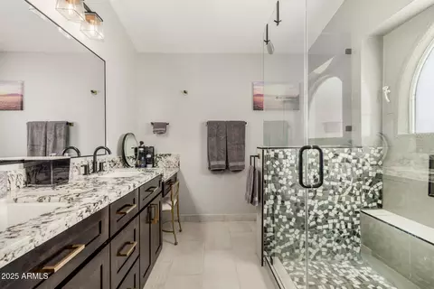 Bath - 14838 S 46th Pl, Phoenix, AZ 85044 photo 1 of 3