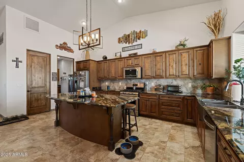Kitchen - 2530 E Mckellips Blvd, Apache Junction, AZ 85119 photo 3 of 3