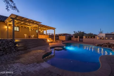 Exterior - 2530 E Mckellips Blvd, Apache Junction, AZ 85119 photo 9 of 10