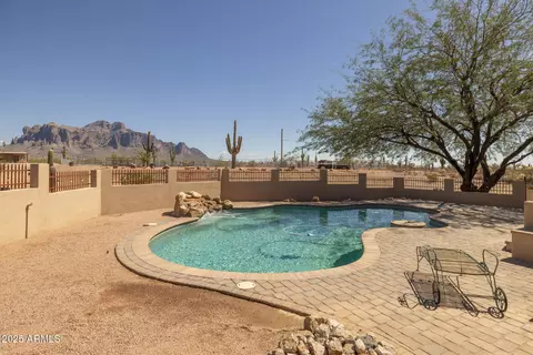 Exterior - 2530 E Mckellips Blvd, Apache Junction, AZ 85119 photo 4 of 10