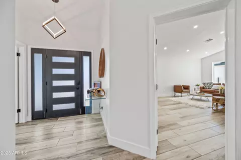 Entry Way - 3820 E Carol Ann Way, Phoenix, AZ 85032 photo 2 of 5