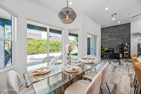Dining - 3820 E Carol Ann Way, Phoenix, AZ 85032 photo 3 of 3