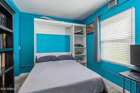Bedroom - 1331 E Indianola Ave, Phoenix, AZ 85014 photo 3 of 3