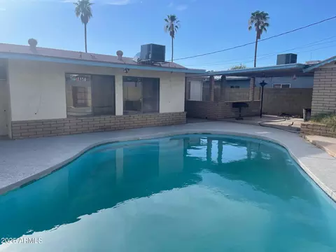 Exterior - 9827 N 17th Dr, Phoenix, AZ 85021 photo 3 of 7