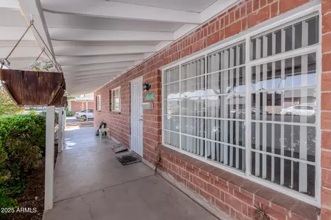Exterior - 3919 W Stella Ln, Phoenix, AZ 85019 photo 1 of 7