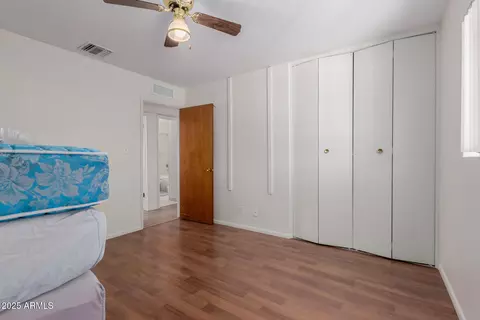 Bedroom - 3919 W Stella Ln, Phoenix, AZ 85019 photo 4 of 5