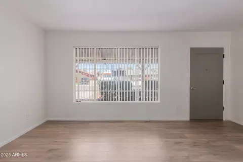 Living - 3919 W Stella Ln, Phoenix, AZ 85019 photo 1 of 9