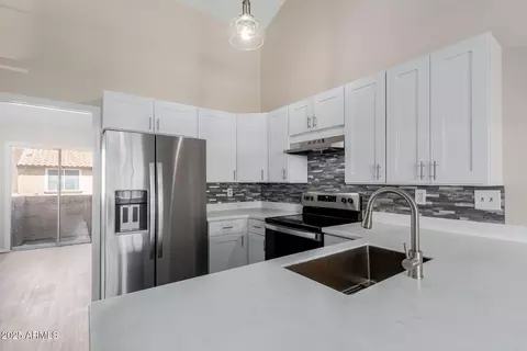 4601 N 102nd Ave #2202, Phoenix, AZ 85037