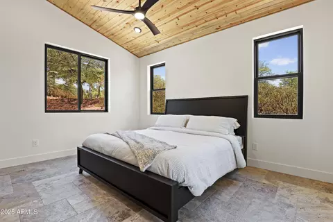 Bedroom - 6541 W Ruin Hill Loop, Pine, AZ 85544 photo 1 of 4