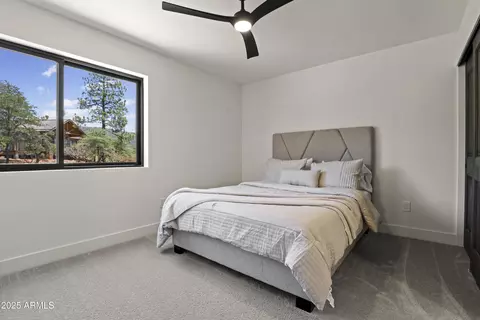 Bedroom - 6541 W Ruin Hill Loop, Pine, AZ 85544 photo 4 of 4