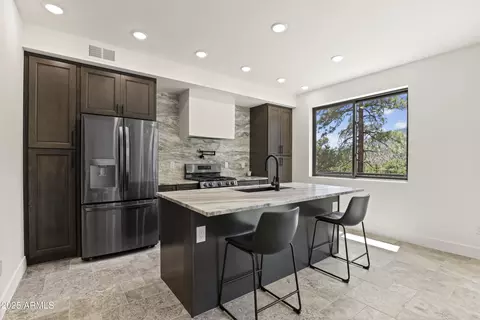 Kitchen - 6541 W Ruin Hill Loop, Pine, AZ 85544 photo 1 of 4