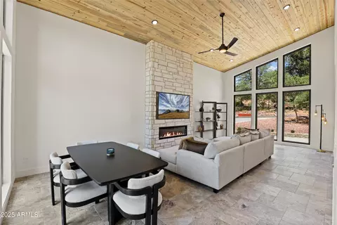 Dining - 6541 W Ruin Hill Loop, Pine, AZ 85544 photo 1 of 1