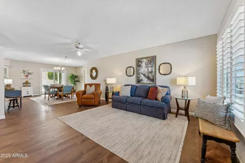 9831 W Pebble Beach Dr, Sun City, AZ 85351