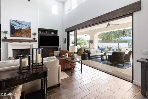 Living - 3919 E Sheila Ln, Phoenix, AZ 85018 photo 3 of 3