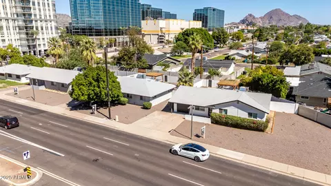 View/Area - 4729 N 24th St, Phoenix, AZ 85016 photo 2 of 9