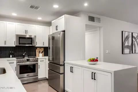 Kitchen - 4735 N 24th St, Phoenix, AZ 85016 photo 1 of 3