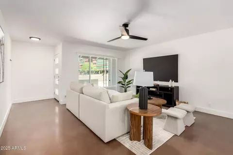 Living - 4735 N 24th St, Phoenix, AZ 85016 photo 1 of 2