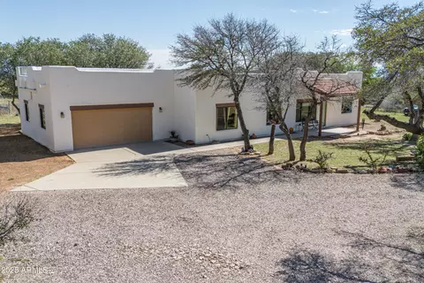 8121 S Furlong St, Hereford, AZ 85615