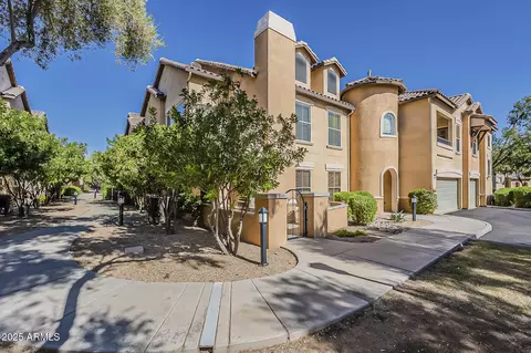 14575 W Mountain View Blvd #411, Surprise, AZ 85374