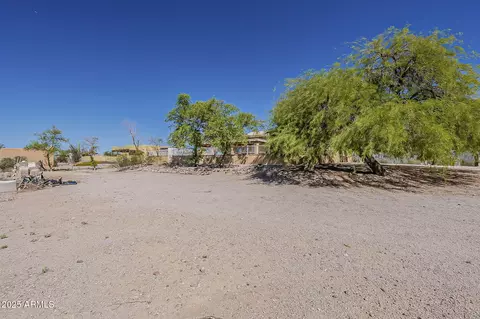 Exterior - 1410 N Goldfield Rd, Apache Junction, AZ 85119 photo 8 of 9