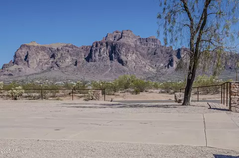 Exterior - 1410 N Goldfield Rd, Apache Junction, AZ 85119 photo 1 of 9