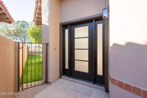 11614 N 40th Pl, Phoenix, AZ 85028 photo 2
