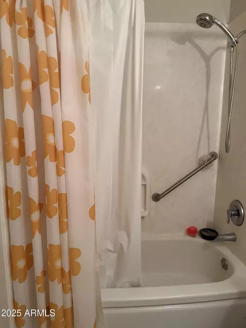 Bath - 3446 W Mclellan Blvd, Phoenix, AZ 85017 photo 3 of 4