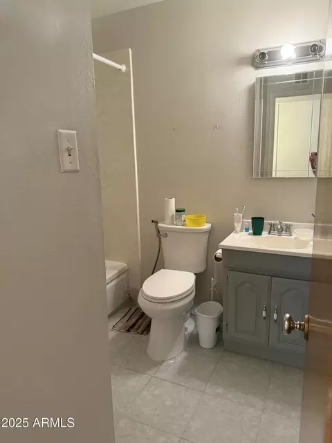 Bath - 3446 W Mclellan Blvd, Phoenix, AZ 85017 photo 2 of 4