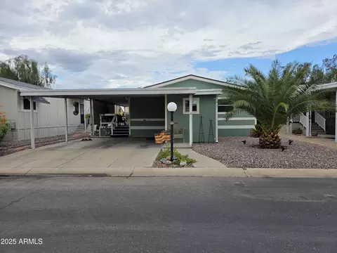 2233 E Behrend Dr #26, Phoenix, AZ 85024 photo 2