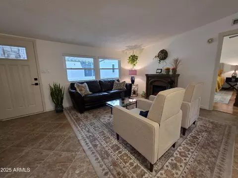 2233 E Behrend Dr #26, Phoenix, AZ 85024 photo 7