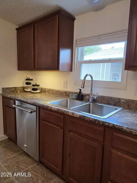 2233 E Behrend Dr #26, Phoenix, AZ 85024 photo 17