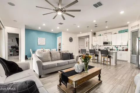 18522 W Thistle Landing Dr, Goodyear, AZ 85338