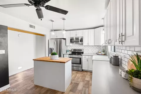 Kitchen - 724 E 6th St, Mesa, AZ 85203 photo 2 of 7