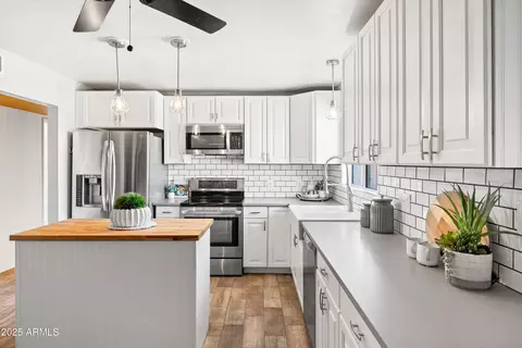 Kitchen - 724 E 6th St, Mesa, AZ 85203 photo 1 of 7