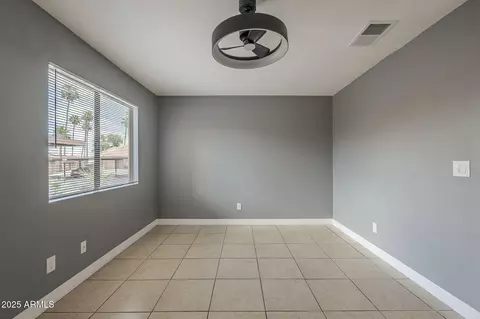 Living - 3511 E Baseline Rd #1033, Phoenix, AZ 85042 photo 4 of 4