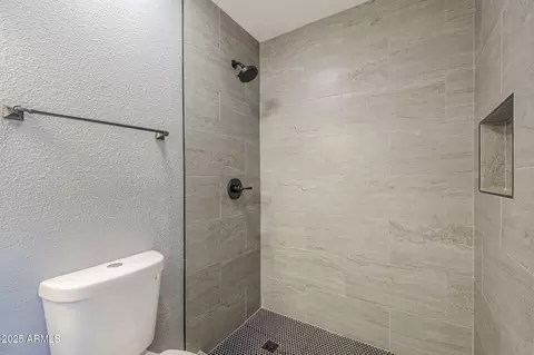 Bath - 3511 E Baseline Rd #1033, Phoenix, AZ 85042 photo 2 of 2