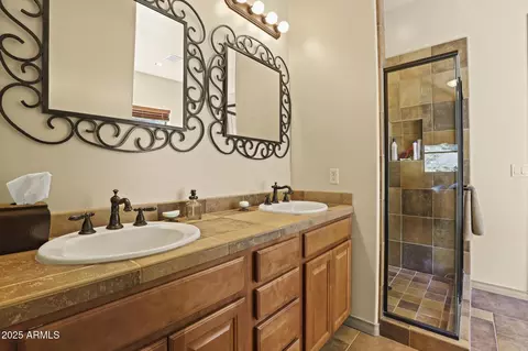 Bath - 1708 E Snap Dragon Ct, Payson, AZ 85541 photo 1 of 4