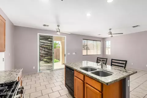 Kitchen - 3911 E Pollack St, Phoenix, AZ 85042 photo 1 of 6