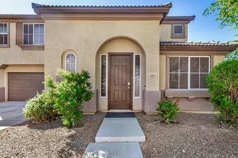 Exterior - 3911 E Pollack St, Phoenix, AZ 85042 photo 5 of 11