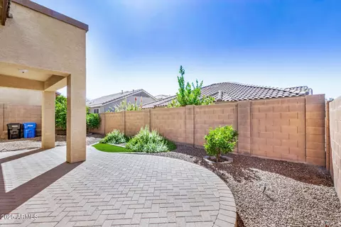 Exterior - 3911 E Pollack St, Phoenix, AZ 85042 photo 7 of 11