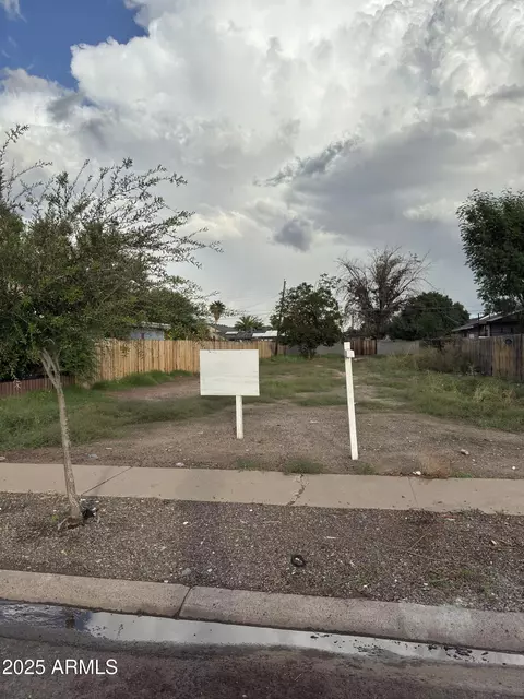 7111 N 56th Ave #10, Glendale, AZ 85301