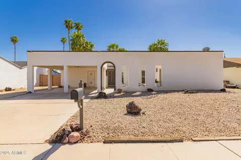 12413 N Columbine Dr, Phoenix, AZ 85029