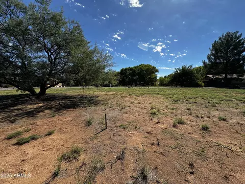 10295 E Cottonwood Ct #136, Cornville, AZ 86325